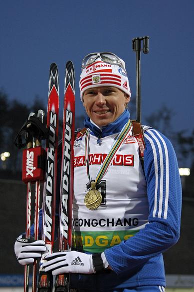 Иван Черезов с бронзовой медалью чемпионата мира-2009 в Пьонгчанге, завоёванной на лыжах Madshus